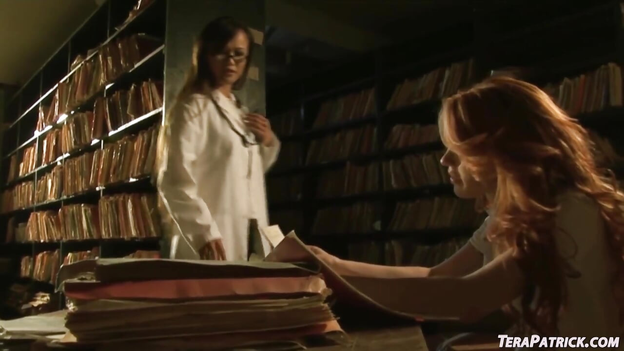 Lesbian Mia Smiles and Jayme Langford eat pussy In the library