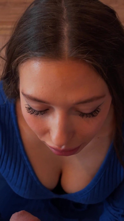 ホテルマネージャーがクライアントのチンコを舐めて雇われ続ける |クリップ1