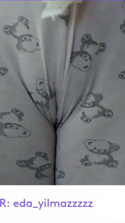 CAMELTOE- MASTURBATION IN PAJAMAS- TURKISH MILF- TURKISH PORN | Clip 2