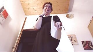 Your Italian Stepmom Has Crazy Squirting Orgasms At Your Desk