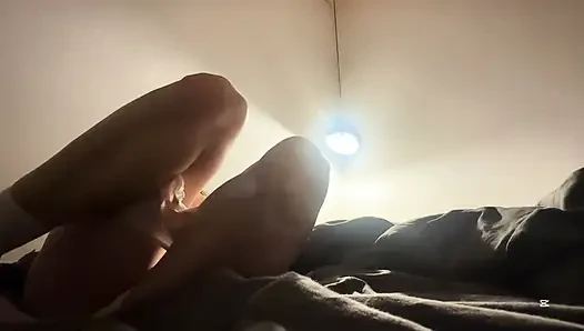Bakire kız nano teknolojili seks bebeğiyle cinsel hayatına başlıyor