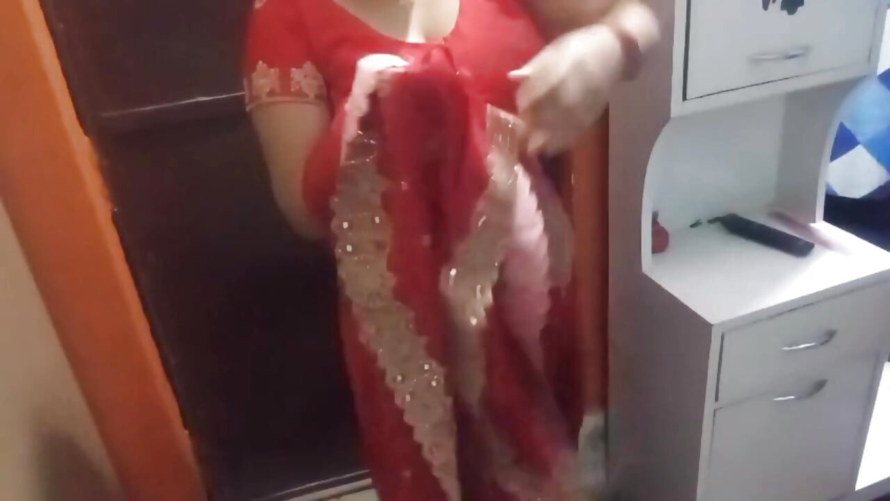 Smukke indisk Bhabhi at have romantisk