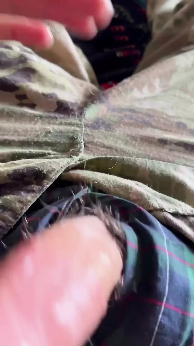 Army soldier jerks off in some plaid boxer shorts under his uniform with 2 cum shots!