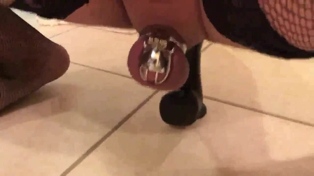 Squirt witch black dildo
