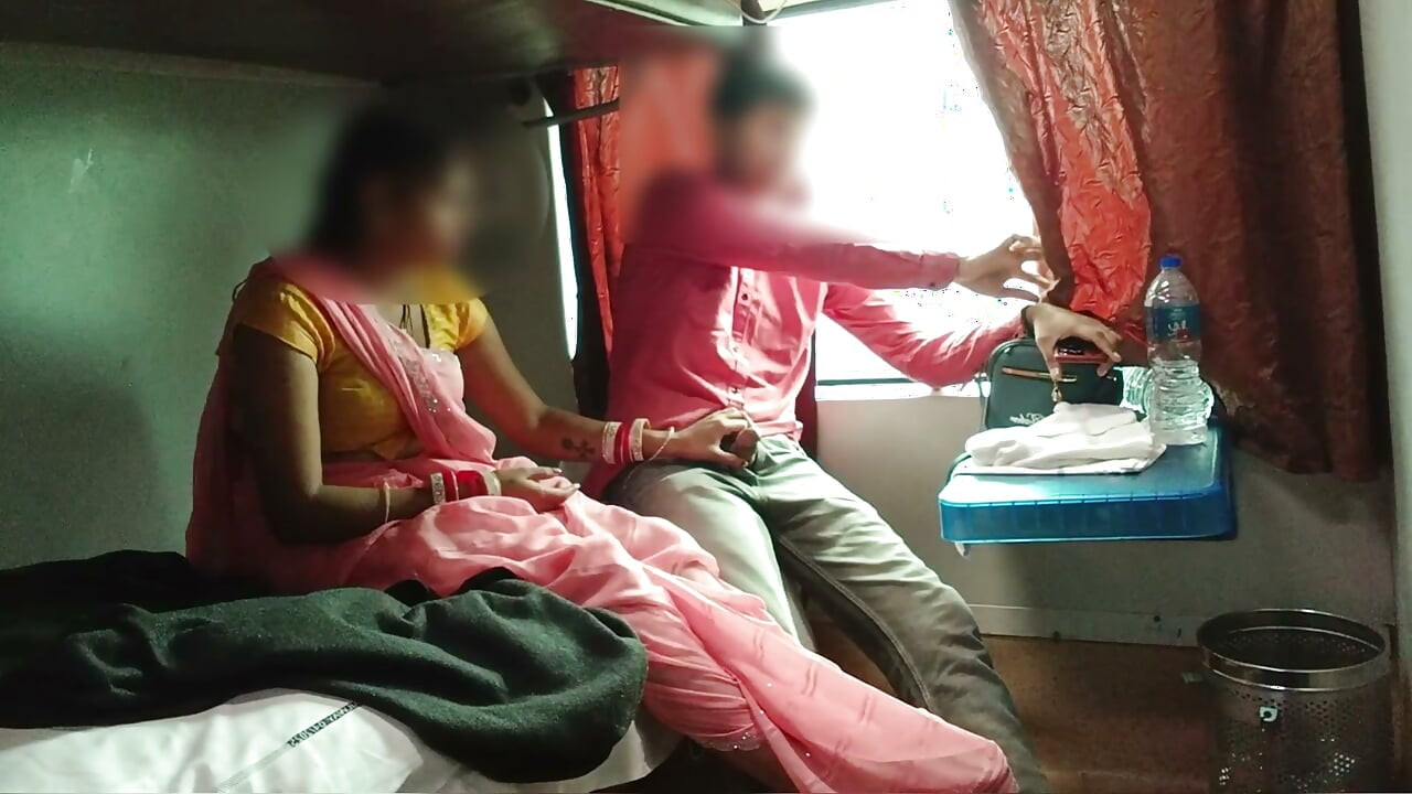Part 2 Train Mein Suhagarat with Bhabhi Dewar in Moving Train Bhabhi Celebrates Suhagarat with Dewar for the First Time Hindi Audio