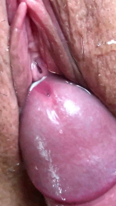 Fucked and Covered her pissing pussy with sperm. Close-up | Clip 1