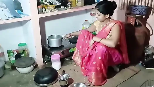 Üvey kız kardeş yanlışlıkla üvey erkek kardeşini ayakta sikiyor