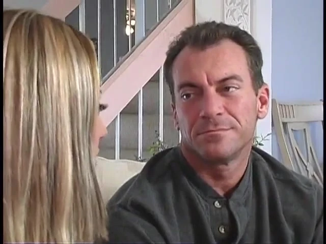 Hatun ıslak amcığını Randy Spears'a siktiriyor
