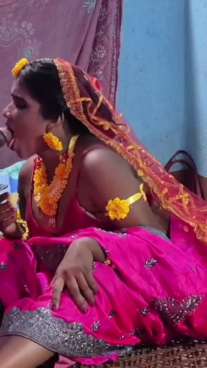 Sona Bhabhi ke sasural ja ke uski jijaji ne first night manaya,sali jamai chudai with Hindi audio | Clip 1