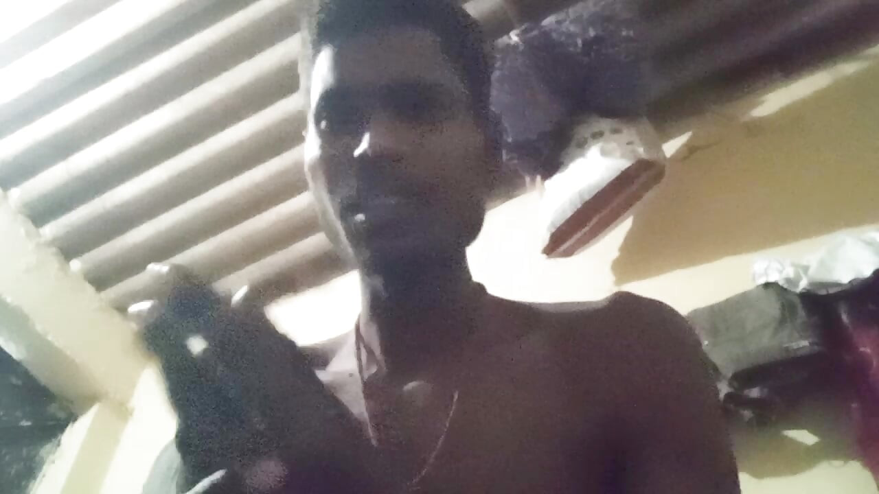 Penyelia bangunan mengongkek pantat saya hari ini