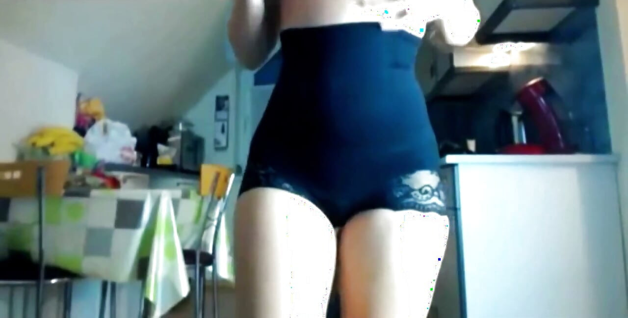Sexydea's Jaw-dropping Ass Showoff Will Leave You Begging for More!