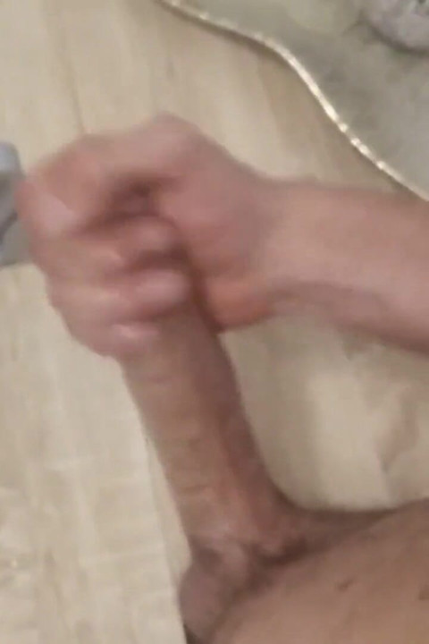 Gorgeous Soaking Cock Is Massaged to Cumming, Do You Want to Lick the Milk?