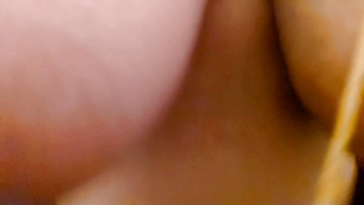 Desi Tamil BBW Busty Wife Maya Delivery Boy Blowjob & Wild Cowgirl Ride! Indianhotwifex