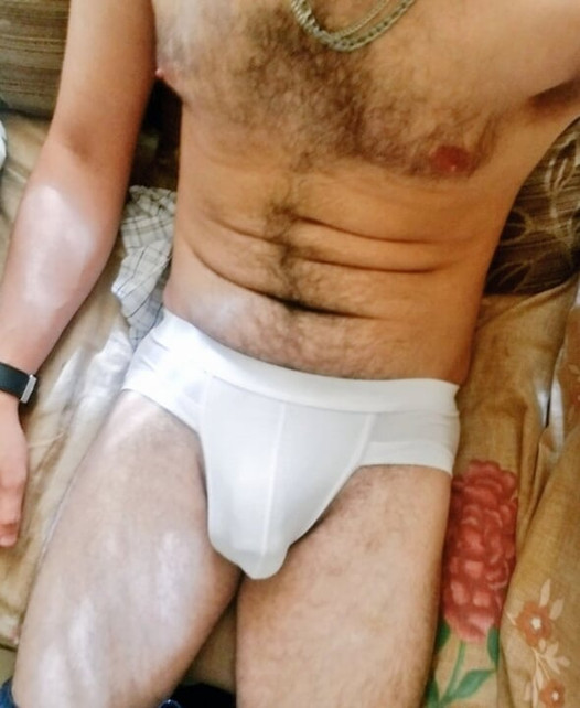 Young bull with a big white cock hunting milfs, married, unfaithful, tired of their husbands' small cock and want to feel the vi