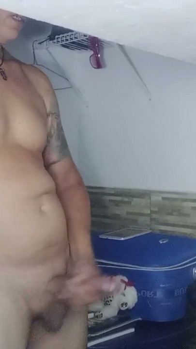 I surprised my roommate with a delicious blowjob upon seeing his cock exposed on my bed | Clip 2