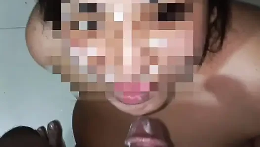 Mollige bangla bhabhi, 28 jahre alte helle haut, 36 möpse, schlampig, halsfick, blowjob + schwere gesichtsbesamung und frecher fliegen, kuss-abschied