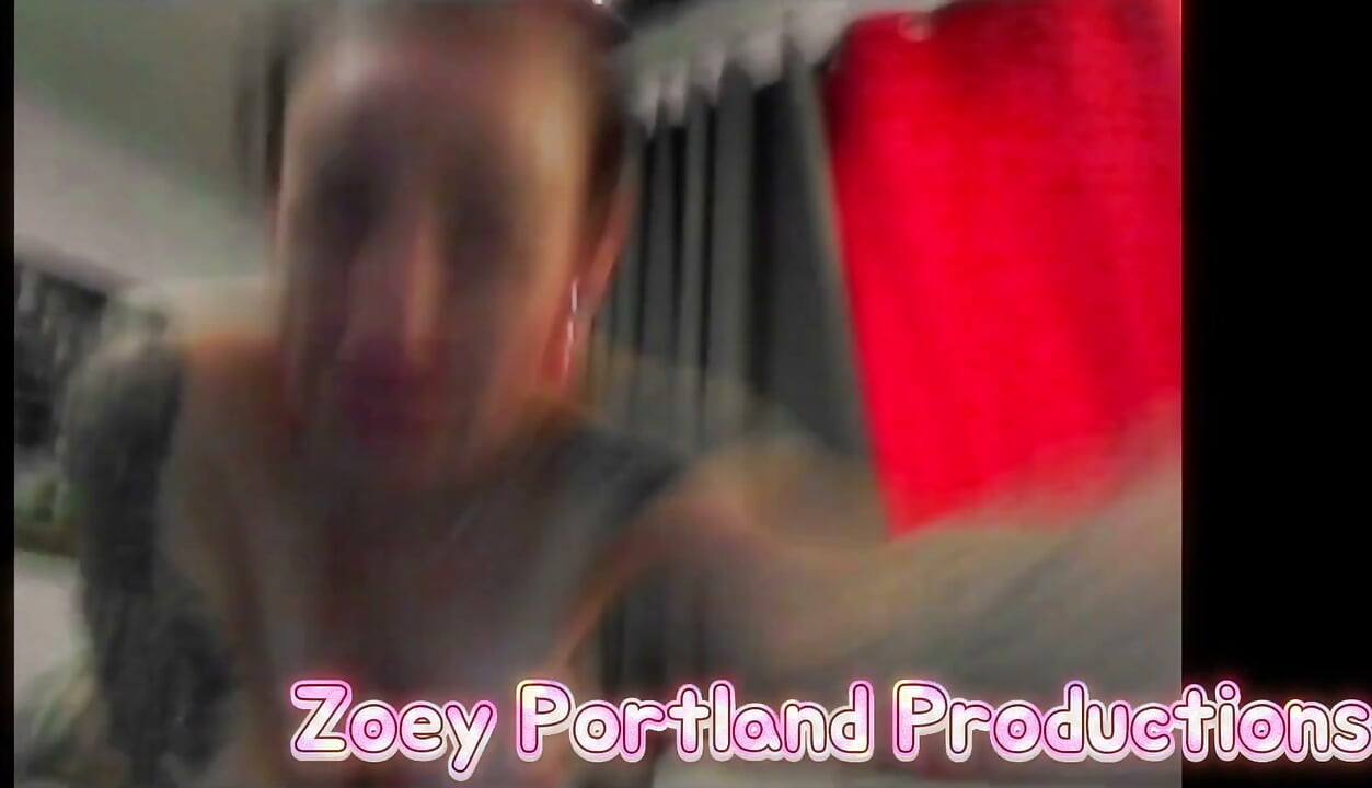 2026 Pornstar Zoey Portland Proves She Is the stepmom Next Door You Wish You Had. She Loves Young Cock and Takes It All