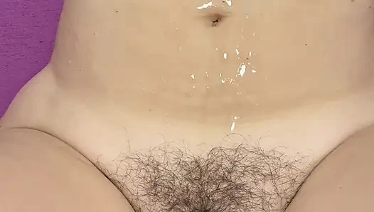 Vücuduma boşalmasına izin verdim, beni tam sütle doldurdu ve yine besik olmadan kalıyorum