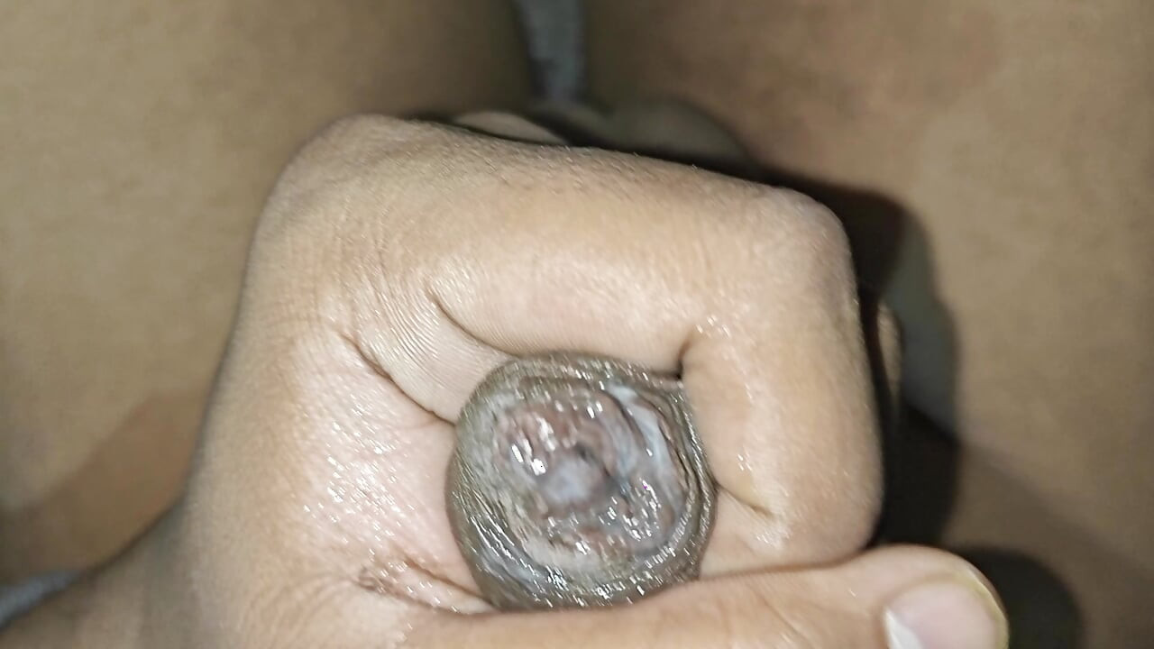 Masturbation en solo de ma bite et de mon cul