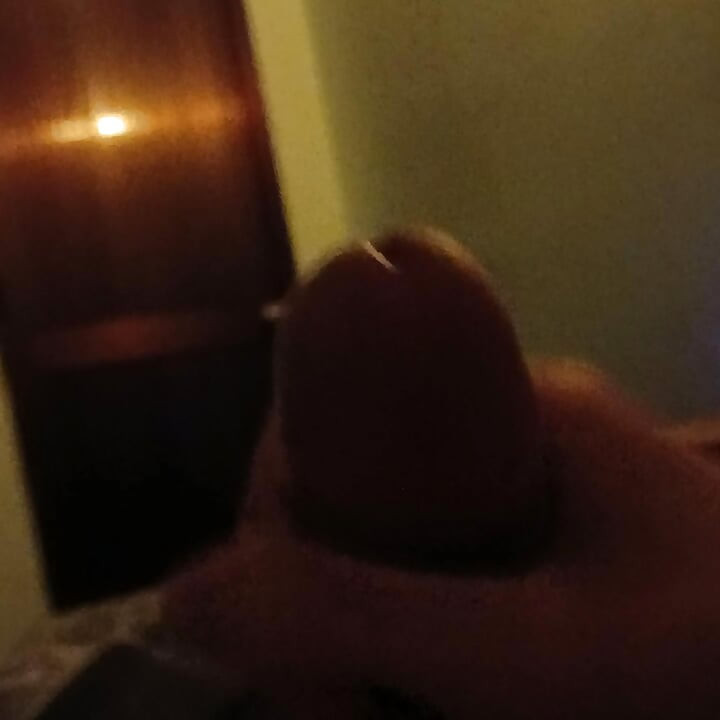 Masturbating to babes who fuck my cock