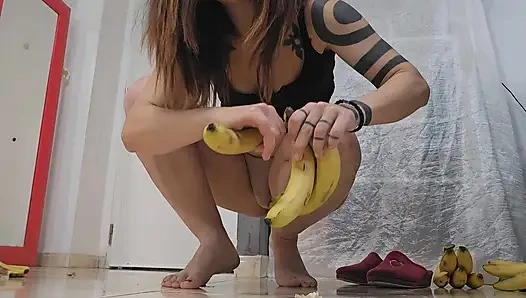 Stomping 20 Bananas with Bareheels Challenge