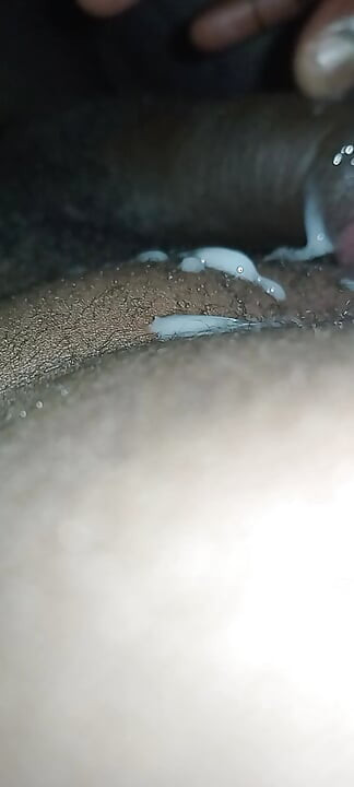 Lihle Mandisi huge banana cock jetking alone need an ass to contribute