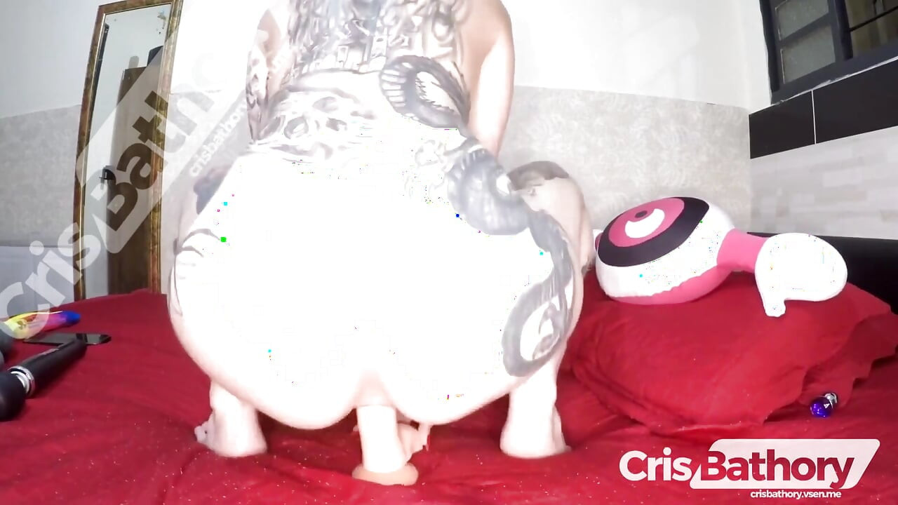 Masturbando minha bunda com um plug anal