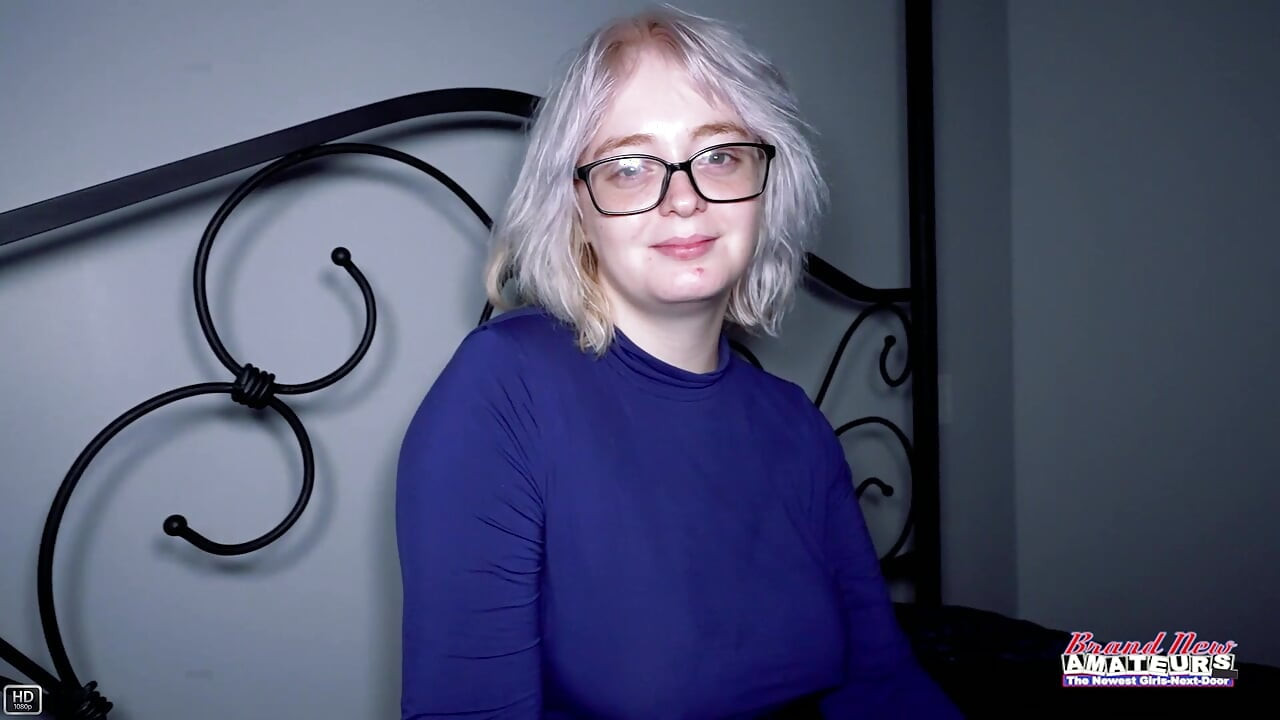 Annie Archer Uhkea Kurvikas Blondi Coed Märkä Perse Nuolla Intensiivinen Anaali!