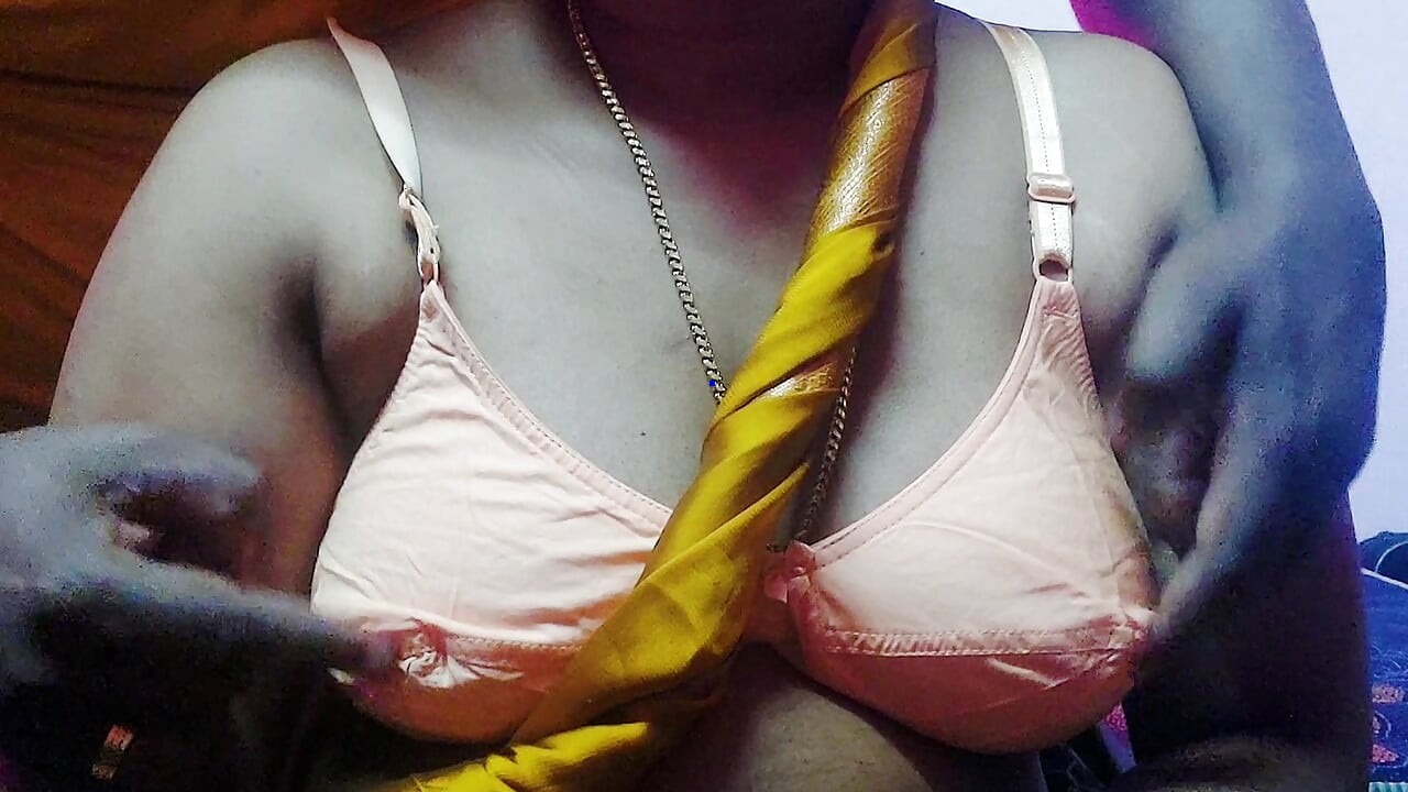 Desi indian lovers start full hard Hindi sex video