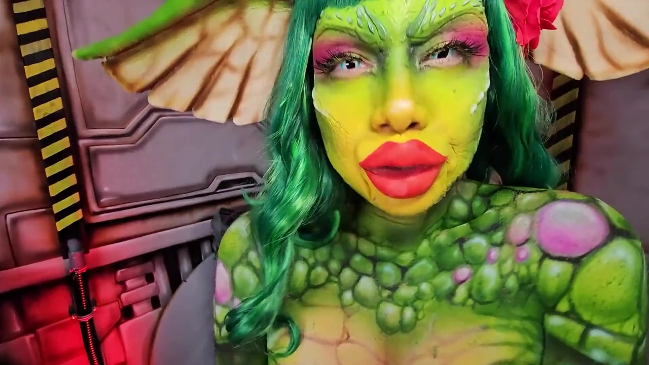 Beni ıslatma, gooner! | Greta Gremlin cosplay 31 talimatı