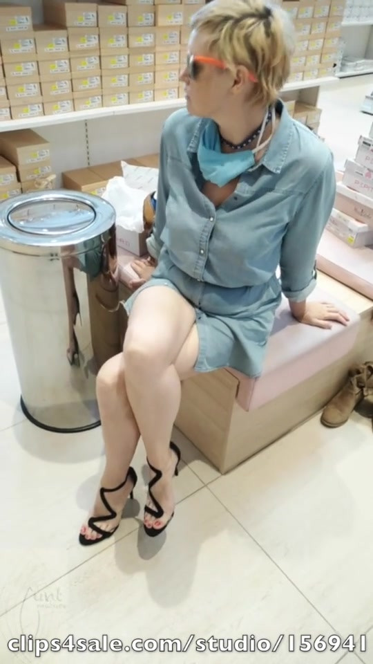 Crossed legs masturbation and powerful orgasm in shoe shop