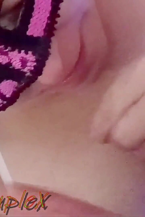 אישה בוגרת סקסית