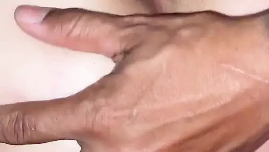 Мой пожилой друг так хорошо трахает меня и наполняет меня спермой домашнего секса - порно на испанском