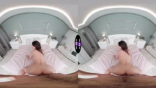 Lola bredly lagi asik mainin toket besarnya sebelum nyepong kontol dengan ganas - tmwvrnet