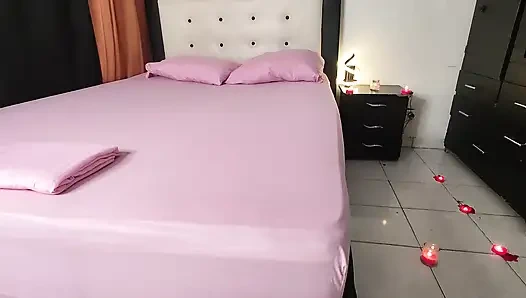 Вкусный сюрприз для моего специального сводного брата