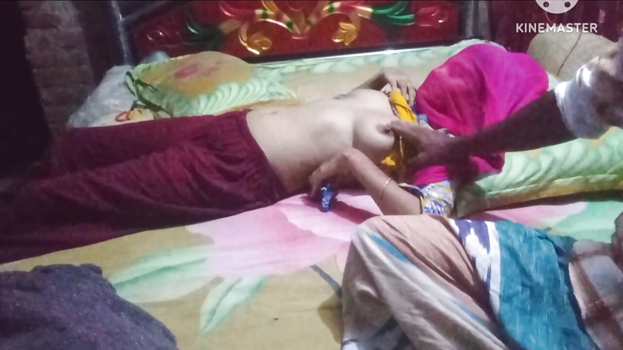Bangladeshi stepsister give me massage. me give a massage his bobs