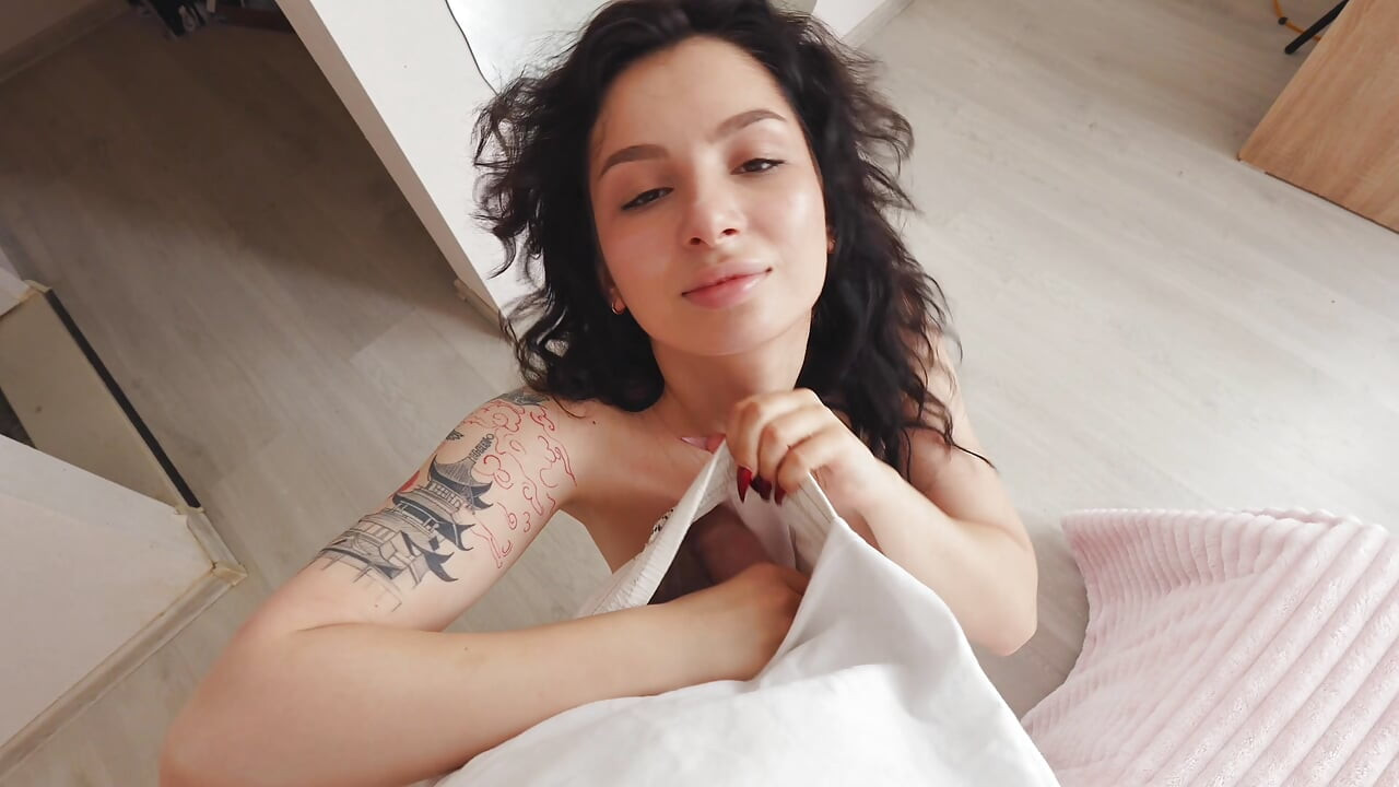 I Seduced My Stepfather with My Outfit, and He Fucked My Pussy Hard and Came