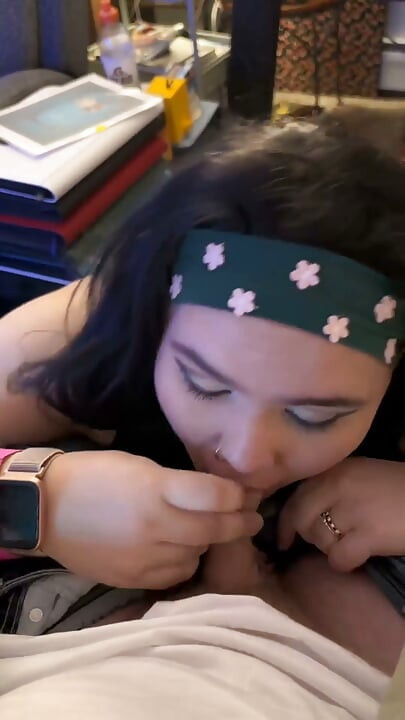 Hayley Gives Jeff a Blowjob! Happy Halloween!
