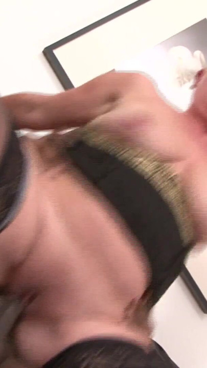 Detik penting dari "KEKASIH 4 MATANG - MILF BLONDE DAPAT PANCUTAN MANI MULUT SELEPAS MENUNGGANG"