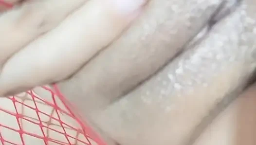 Diese riesigen natürlichen Brüste in Öl wurden gefickt und fertiggestellt