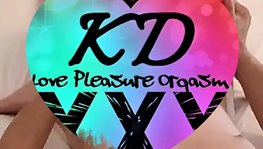 Stiefsohn Dominik wird erascht in seinem sl... p von Kelly, der seinen großen schwanz sieht, spielt sie reverse-cowgirl
