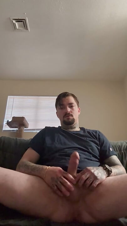 nikbanger cums