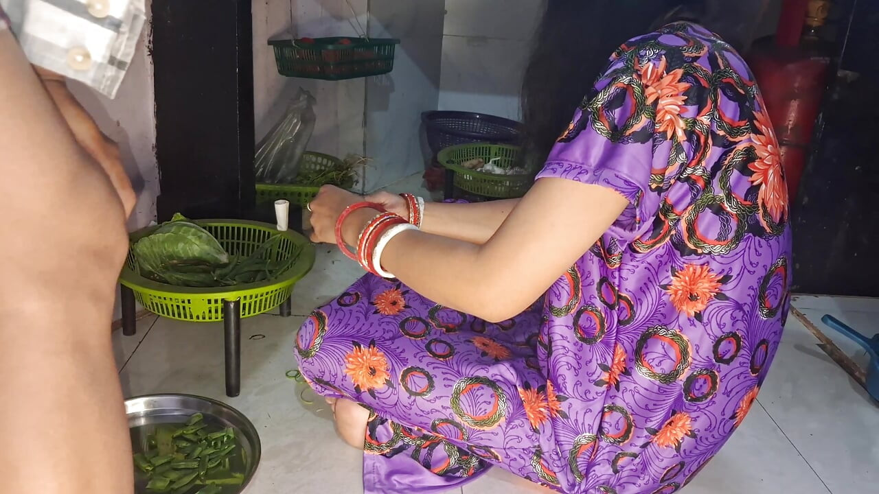 Bhabhi and Devar sex in Kitchen housewife bhabhi