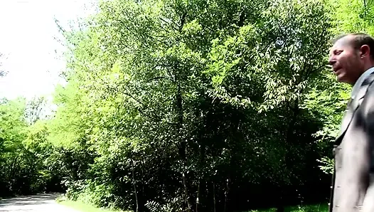 Kötü adamlarımı seviyor