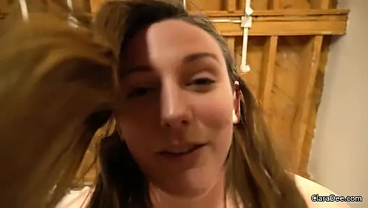 Минет маленького хуя в позе наездницы в видео от первого лица - Clara Dee в видео от первого лица