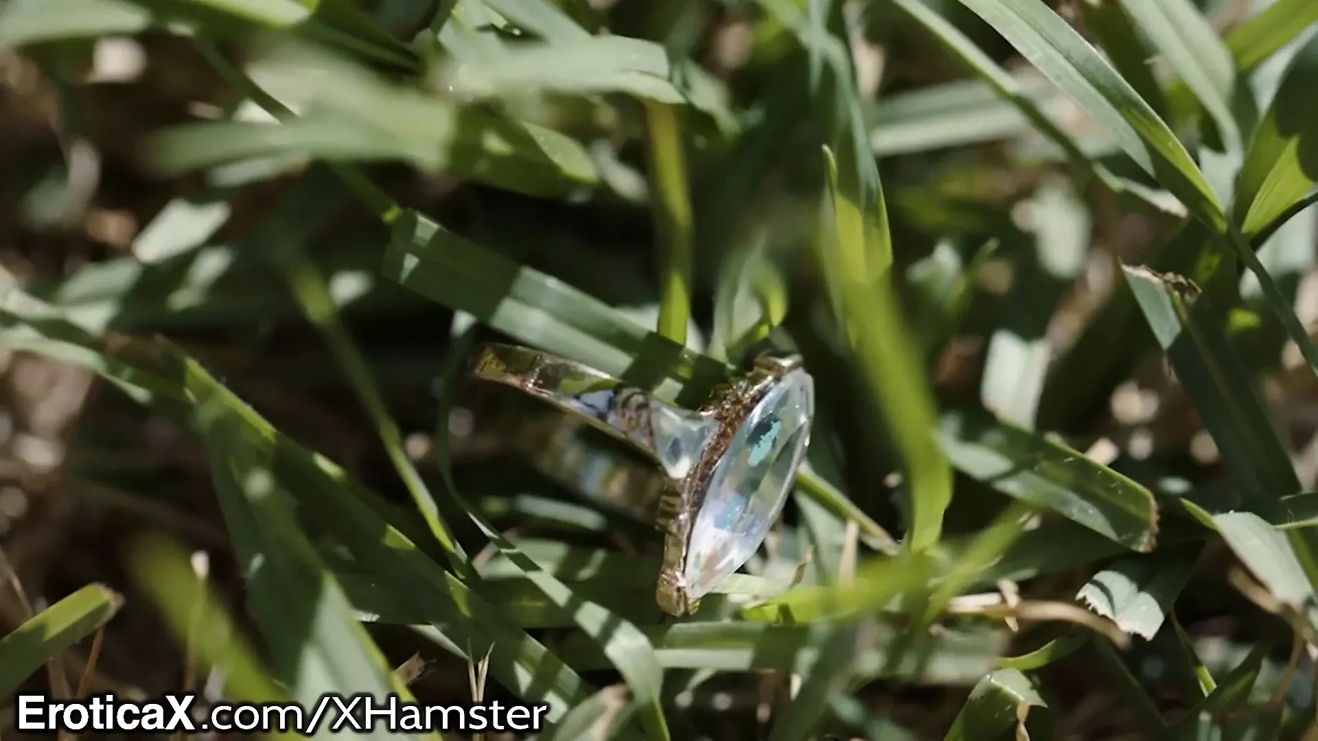 Eroticax traindo a paixão do namorado fodendo sua melhor amiga