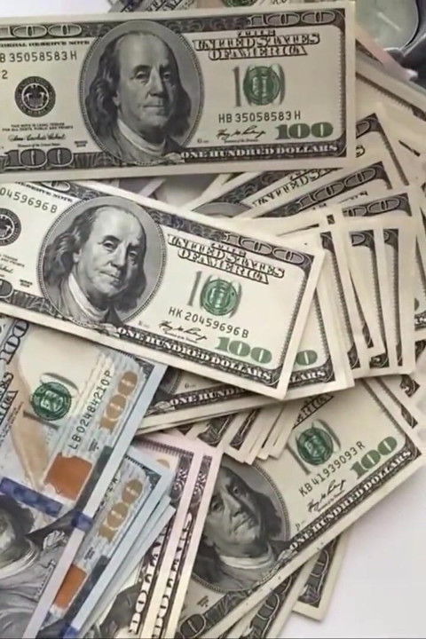 ASMR rustling of dollar bills in my beautiful manicured hands & humiliation!