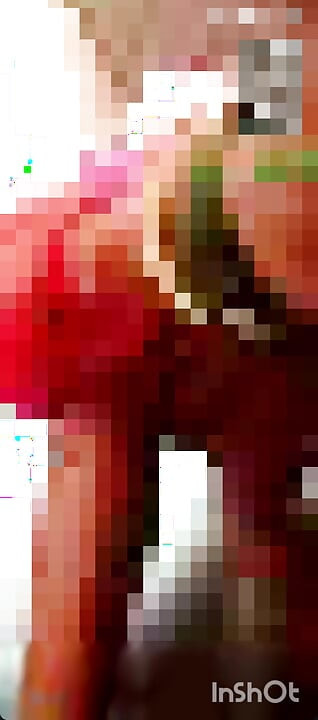 Desi bhabhi ne video call pe gand aur chut dikhai