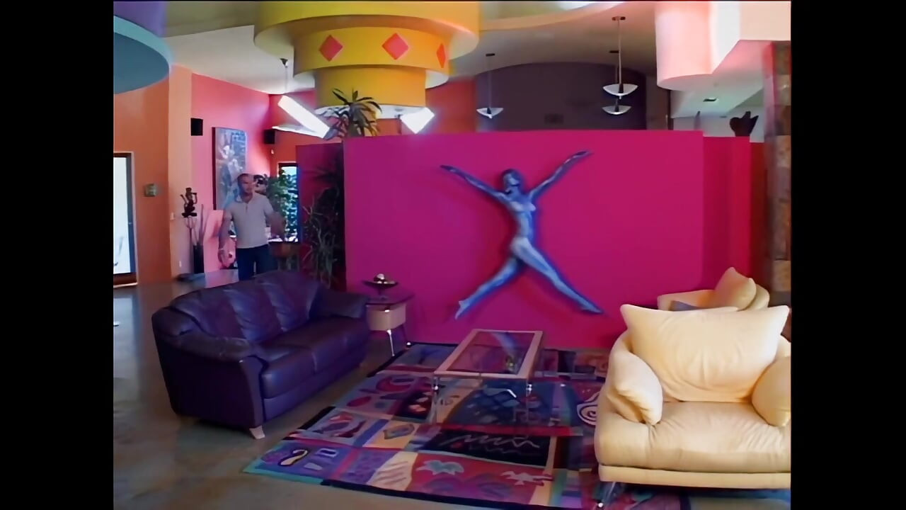 Angelina Stoli: izvanredna lepotica, sublimna boginja seksa, meko dupe i intenzivno jahanje