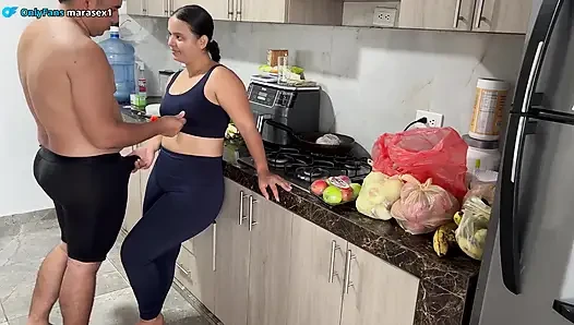 Stepbrother, Please Don't Tell Anyone Else About Us!